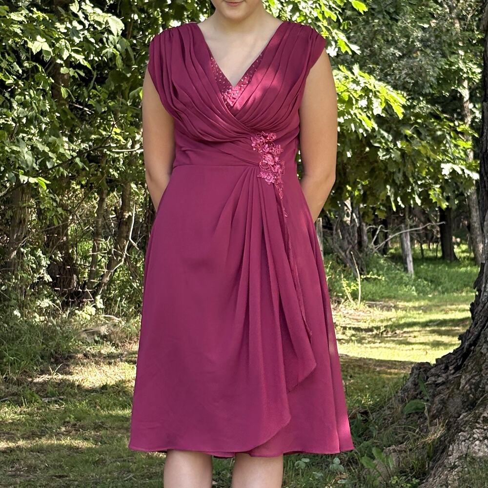 Burgundy Chiffon Homecoming Dress Size 8 Ruched Beaded Formal Cocktail Midi